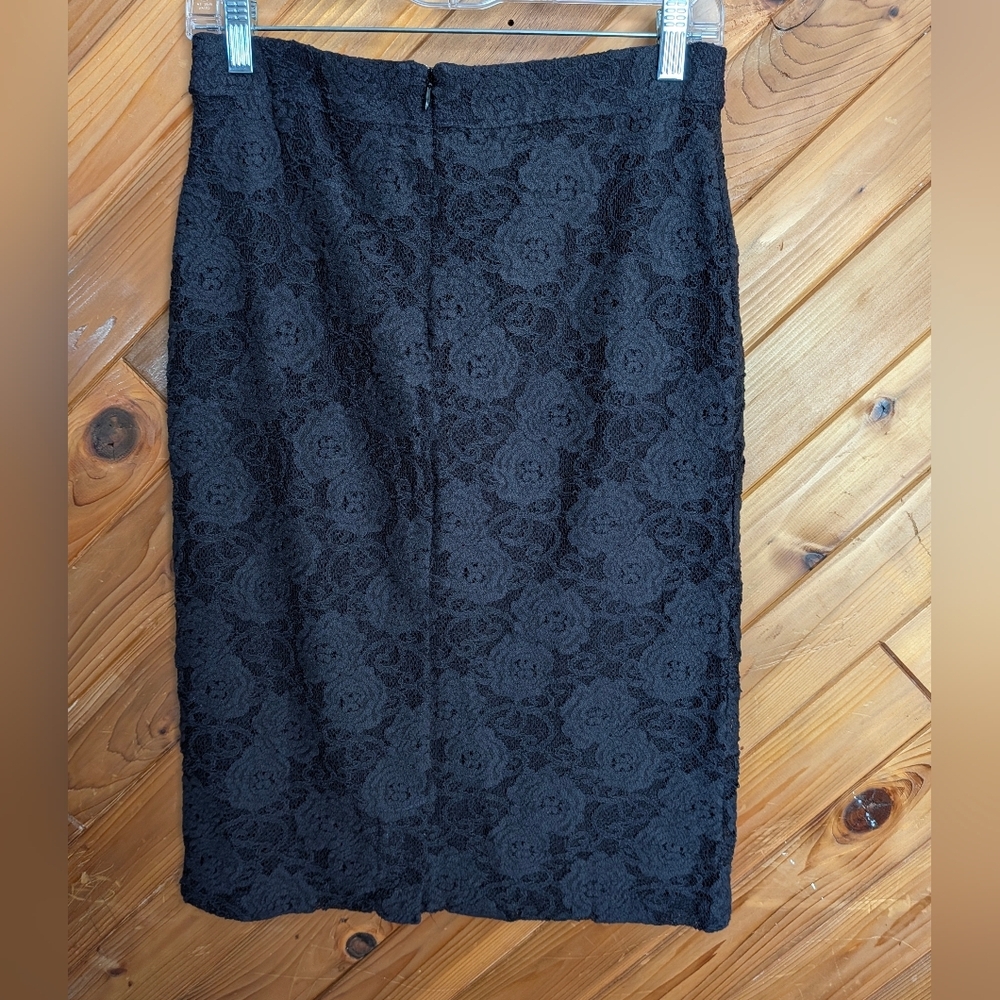 Maeve Black Floral Lace Pencil Skirt Size Small - Picture 4 of 4